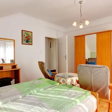 Hilda Vendeghaz منزل للإقامة *