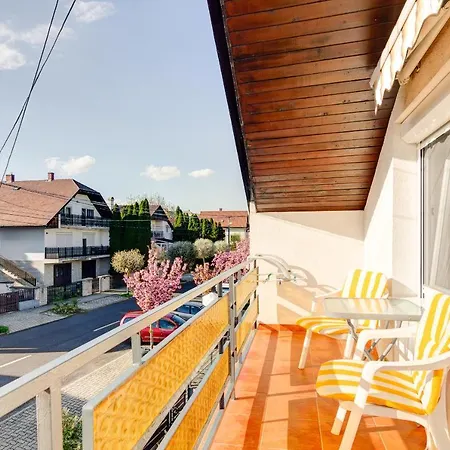 Hilda Vendeghaz منزل للإقامة *